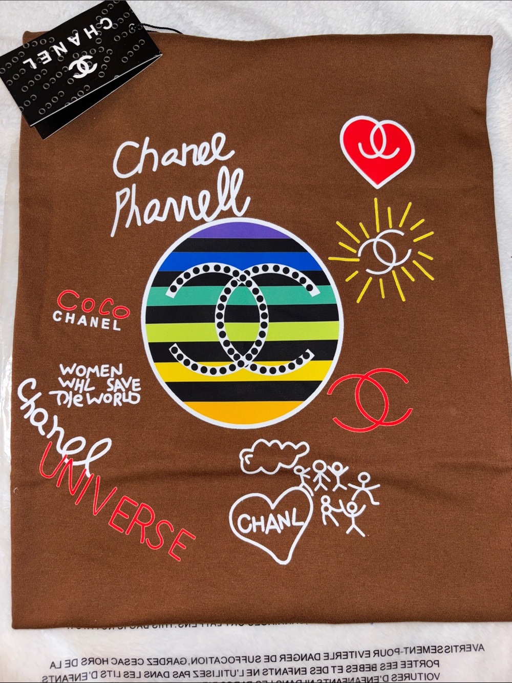Brand New !! Brown Short-Sleeve Graphic Logo Tee with Multicolor Motifs - Picture 2 of 3